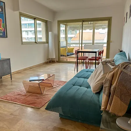 Appartement Lumineux, Tout Confort, Palais A 500 M
